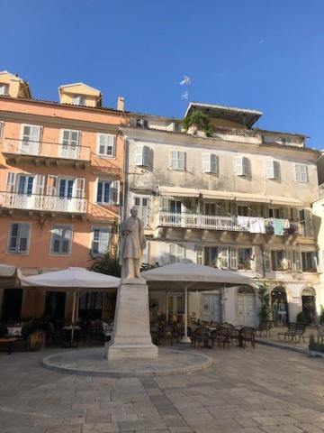 Leone Old Town *